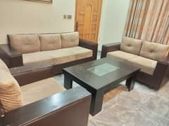 6 seat sofa set with table/ good quality/ wooden