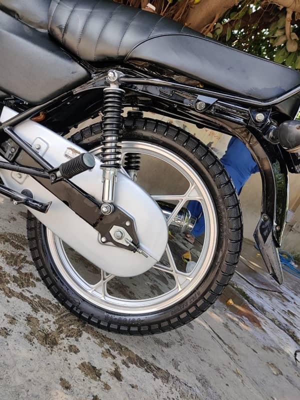 suzuki gs150se family used bike for sale 9