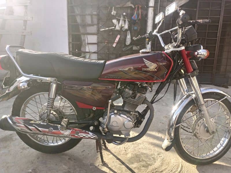 Honda 125 Model 2021  Condition 10/10 Zero Miter 4