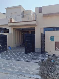 516G Independent New Single Storey House Lower Portion With Garage Without Rooftop