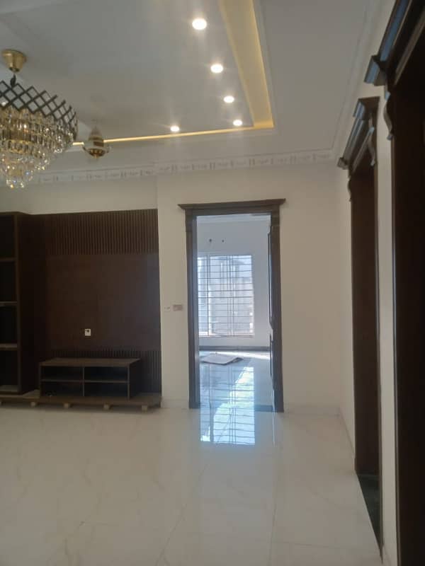 6.5 Marla House For Sale In Paragon City Lahore 1