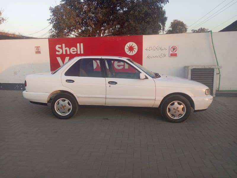 Nissan Sunny super saloon 1992 Model 9