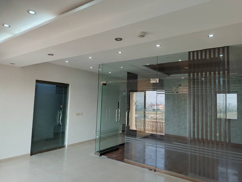 4 Marla 2nd Floor Office With Elevator For Rent In DHA Phase 6 Main Boulevard, Lahore. 12