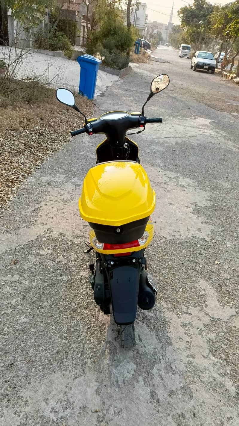 King Ramza Petrol Scooty 80cc, 2024 model 2