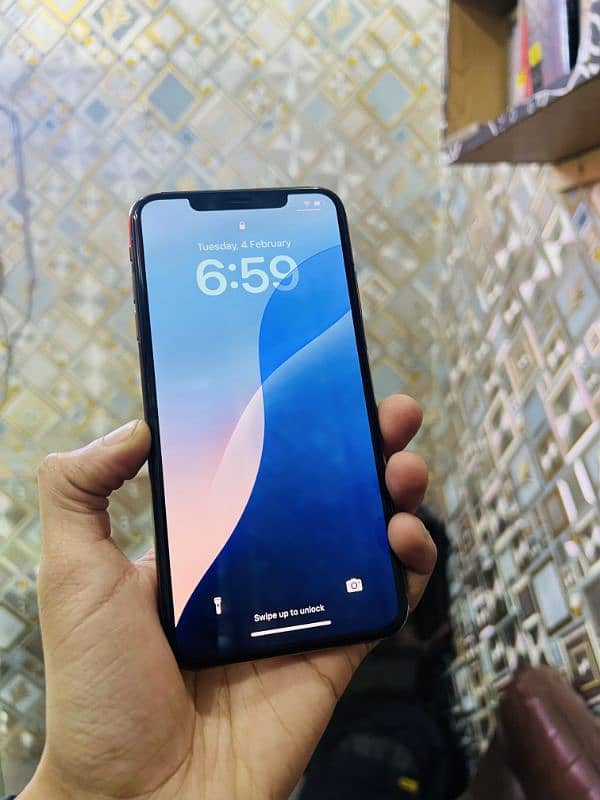 I Phone xs max 256gb Dual Sim Pta Approved 03265058898 1