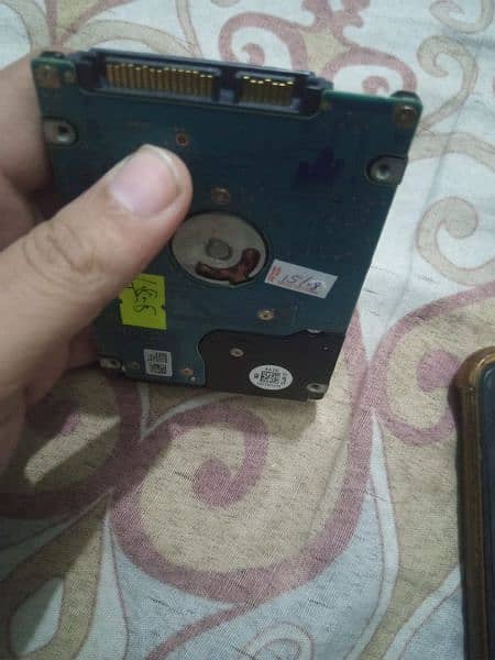 500GB Hard Drive ok no issue 03258667181 Whatsapp only 4