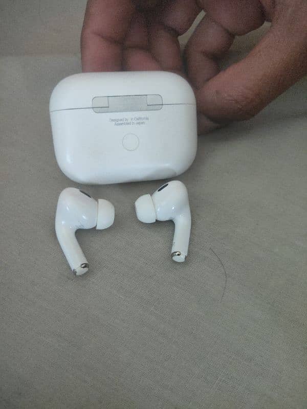 Apple Airpods pro 4