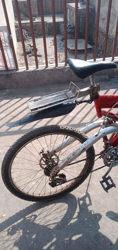 I am selling my bicycle good condition 6