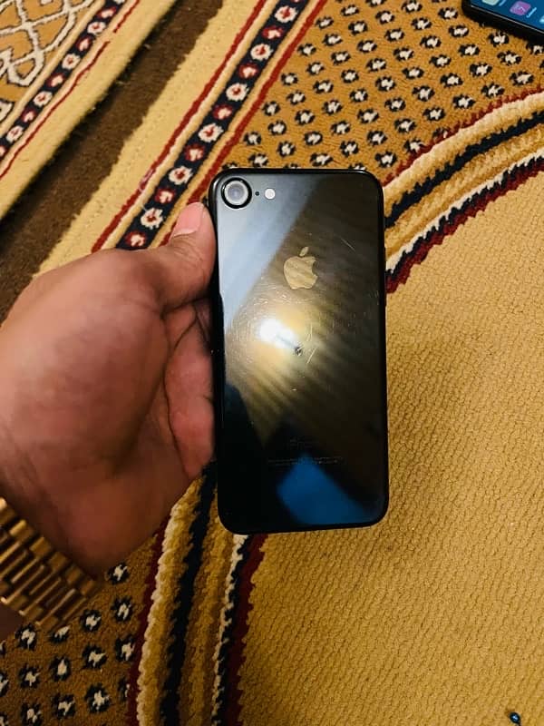 iPhone 7 128 gb 1