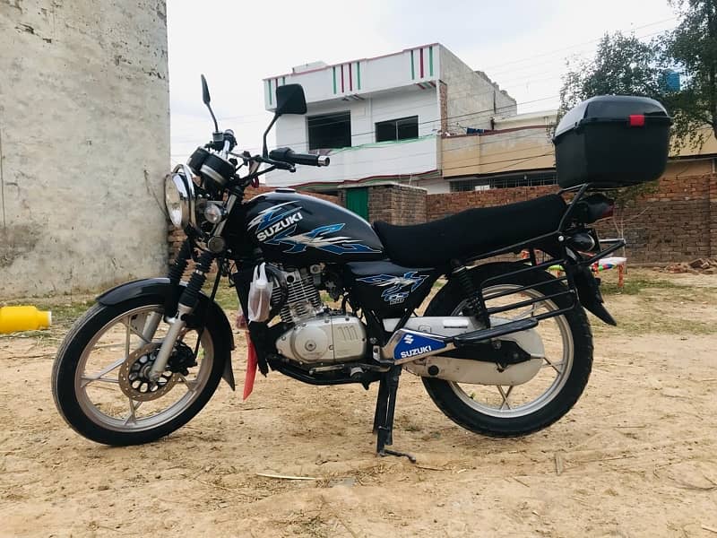 Suzuki  GS150 Special Edition 2