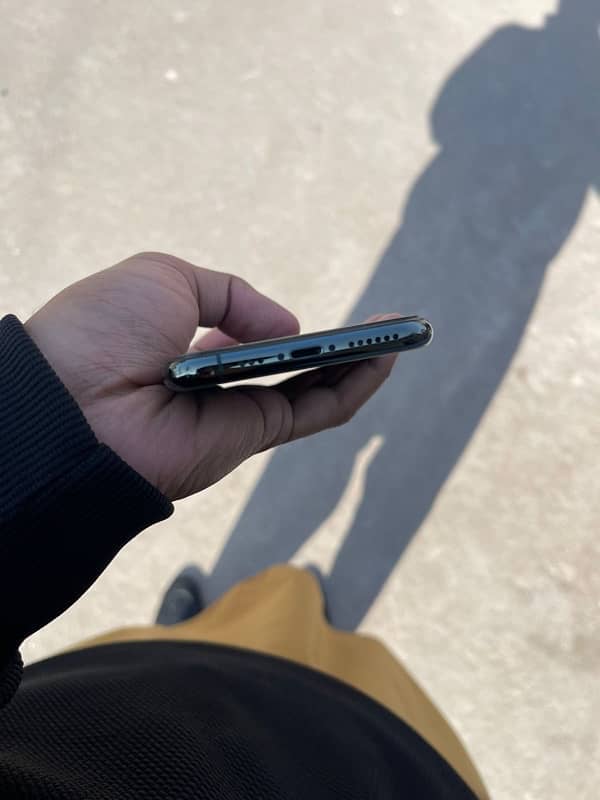 iphone 11 pro 0