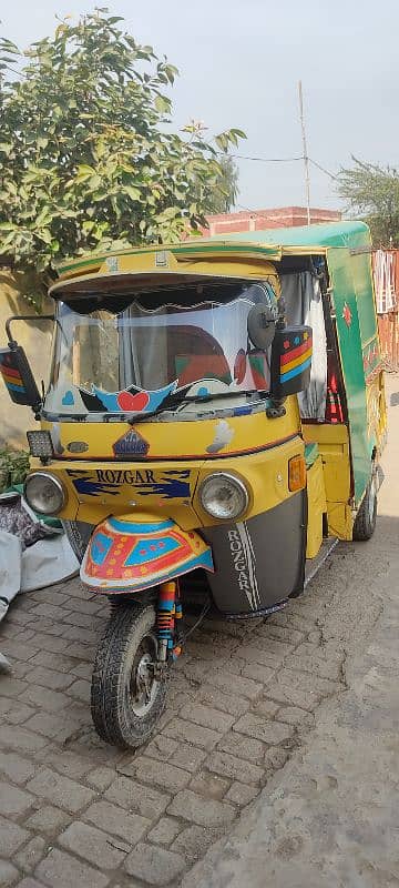 Rozgar CNG riksha 8