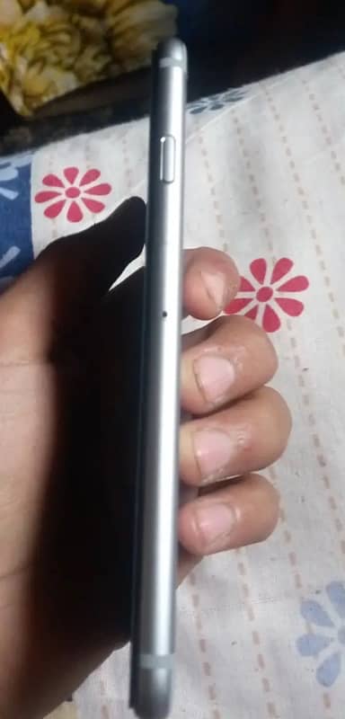 iPhone 6 non pta all ok berry health 99% origanl phone 2