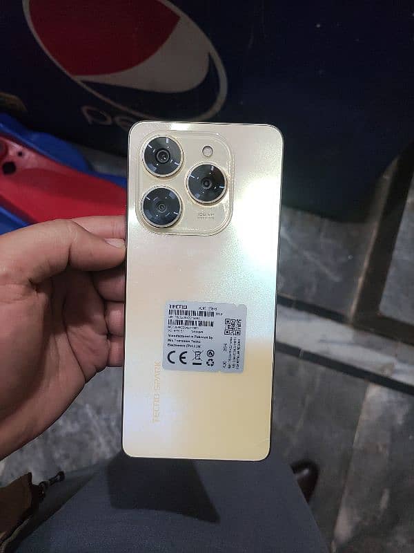 Tecno Spark 20 Pro 0