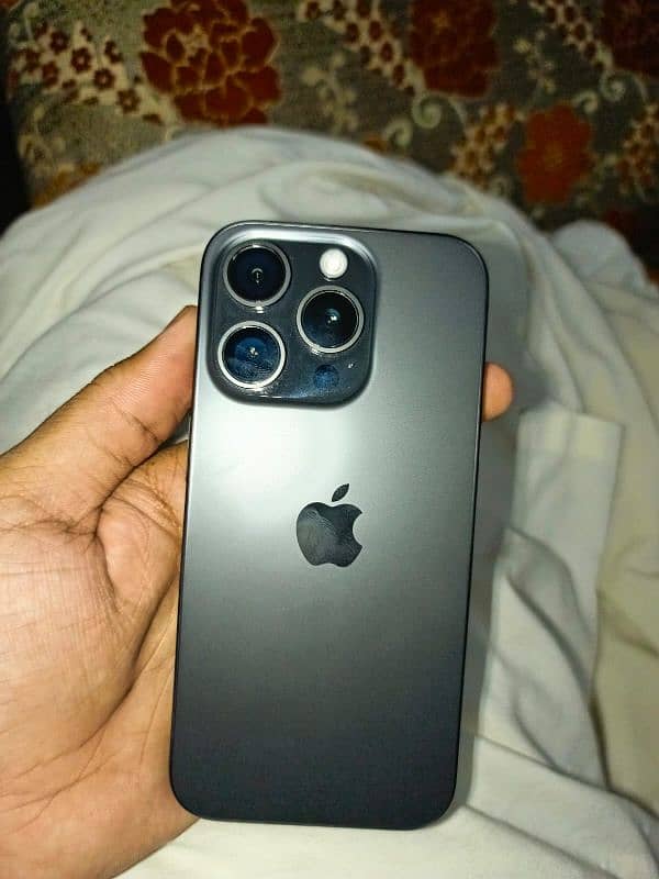 Iphone 15 pro jv black 3