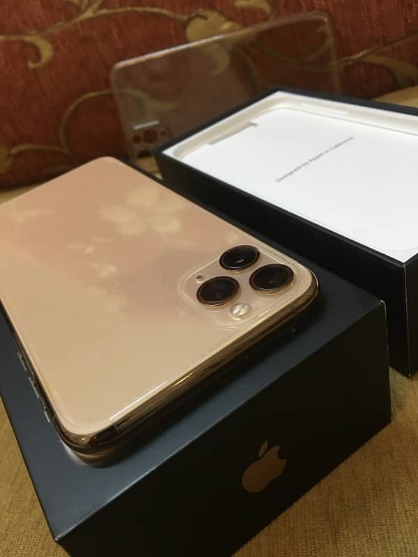 iPhone 11 Pro Max 6