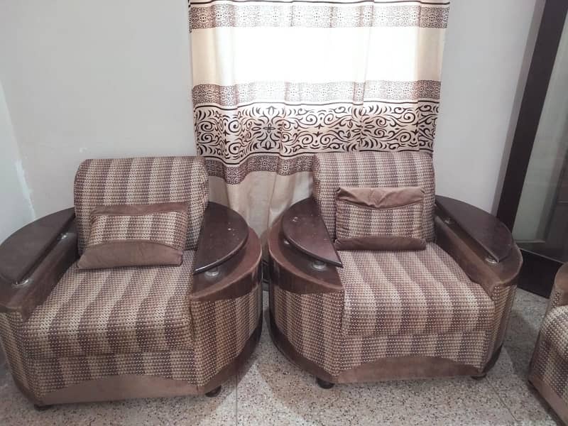 -Used sofa set 5 seater 1