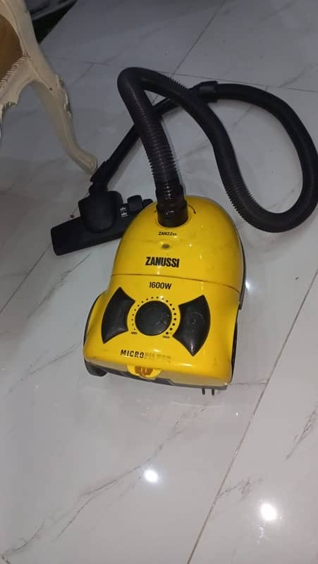 zanussi vaccum cleaner 0