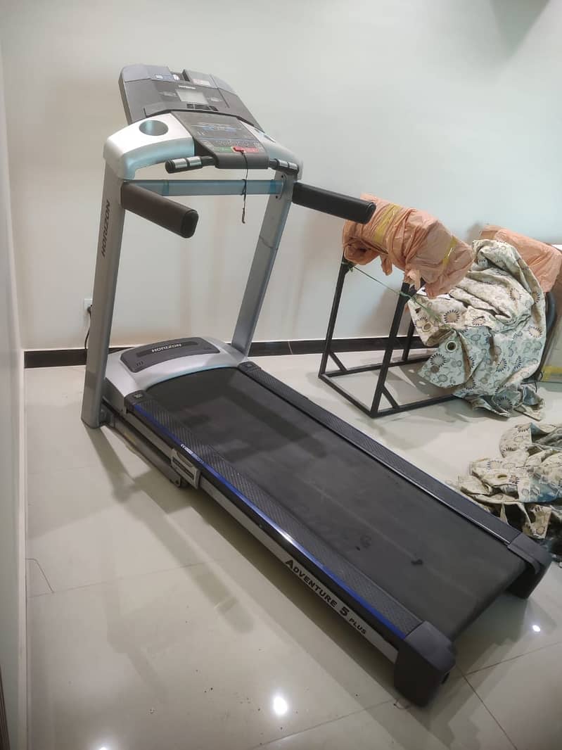 Treadmill// Running machine// Horizen company// Important Treadmill 2