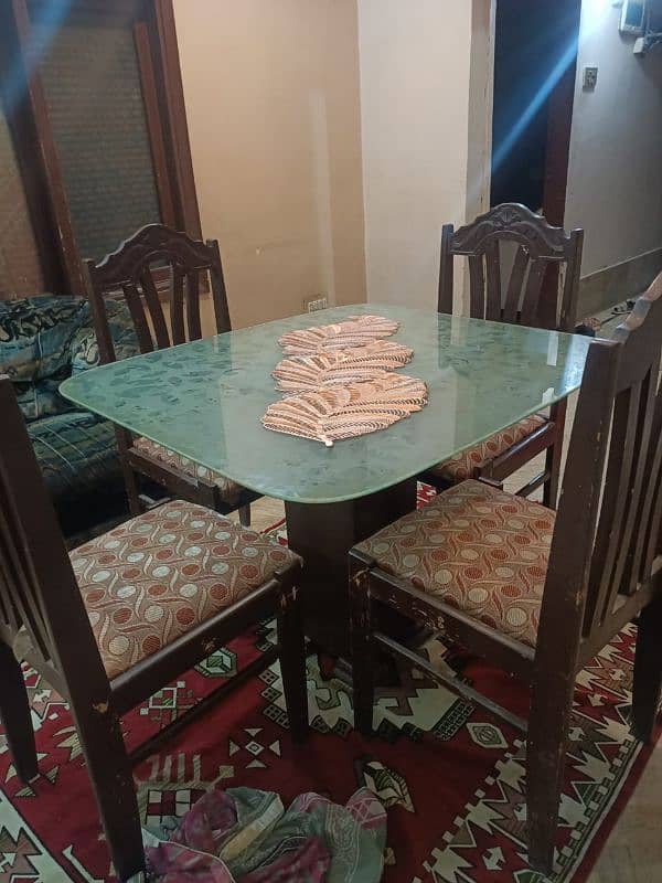 dinning table with 4th chairs 1