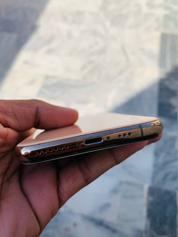 iPhone XS 256gb pta Approved 3