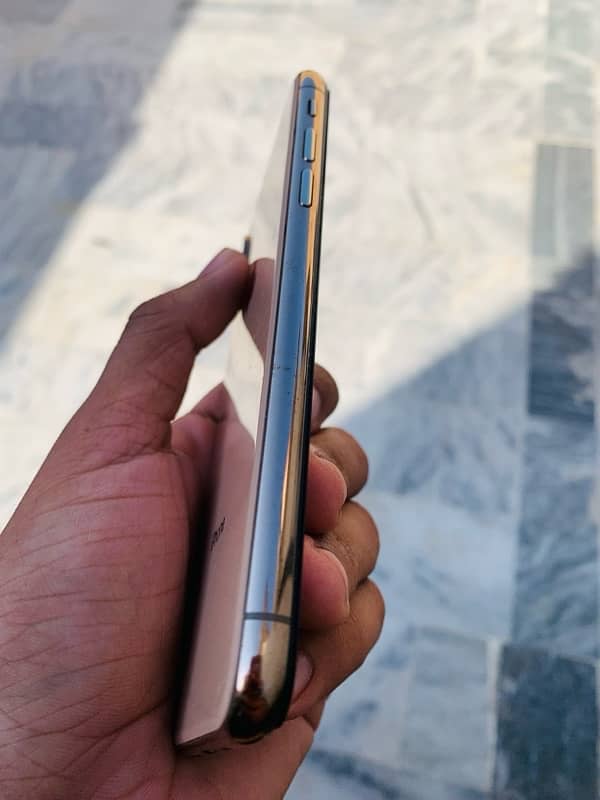 iPhone XS 256gb pta Approved 4