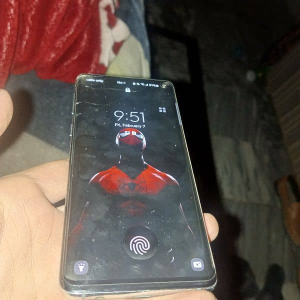 Samsung Galaxy S10 4g 8/128 snapdragon processor 7/10 condition 3