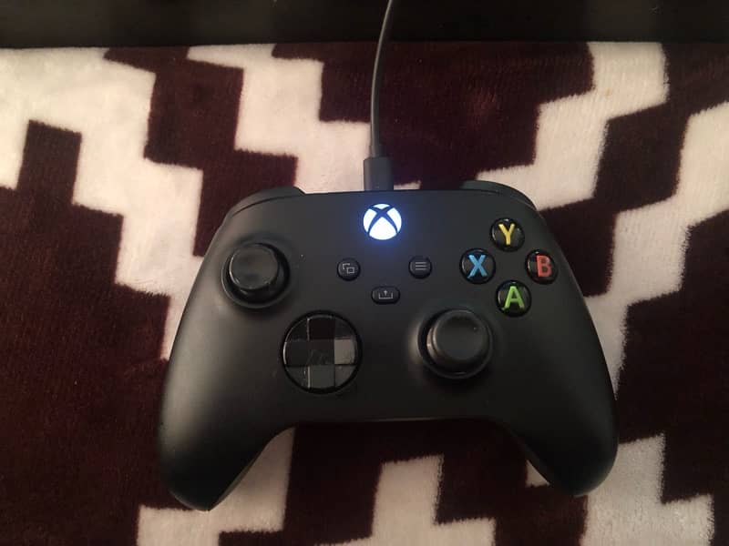 Series X with controller 6