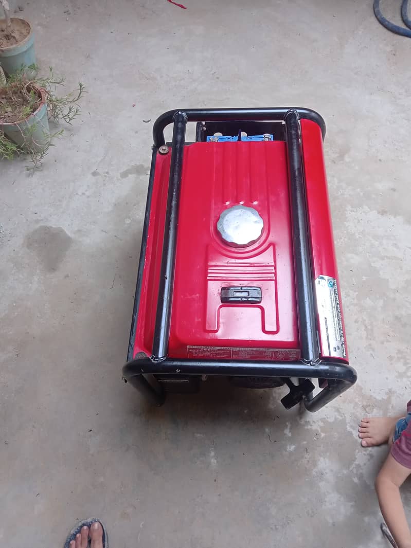 Honda elemax  3.3 kva genrator  good condition 3