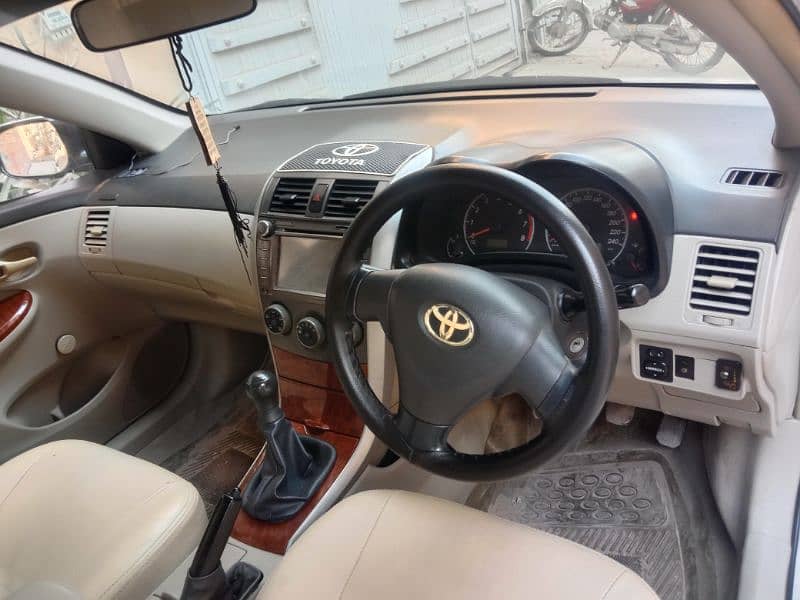 Urgent Sale Toyota Corolla XLI 2011 9