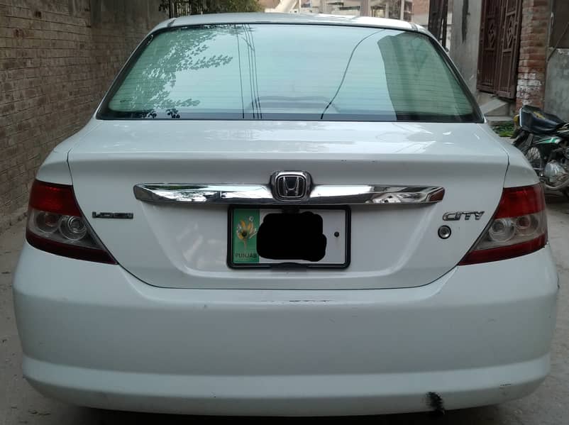 Honda City IDSI 2005 Total Genuine 4