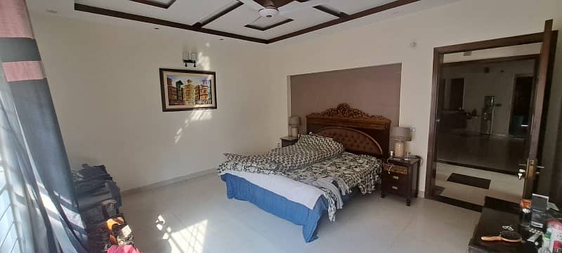 16 MARLA UPPER PORTION IS AVAILABLE FOR RENT IN VALANCIA HOUSING SOCIETY 16