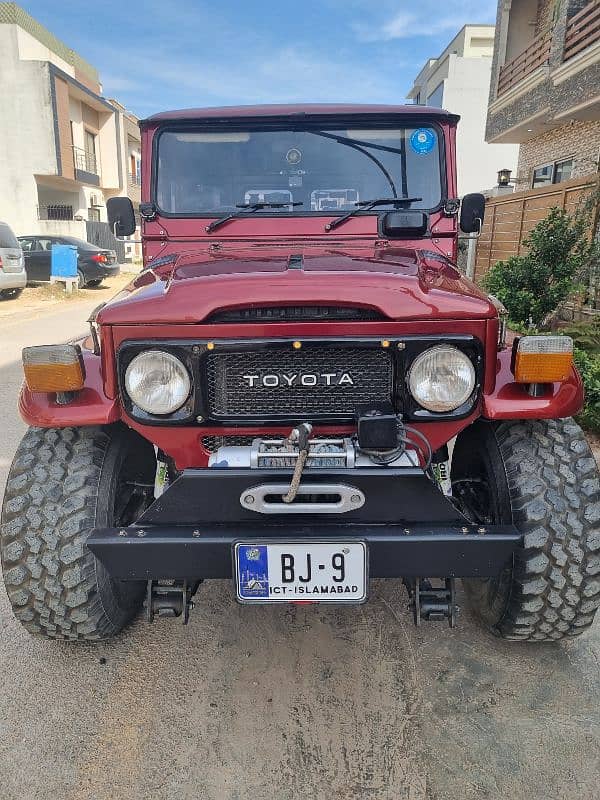 Toyota Land Cruiser FJ40 0