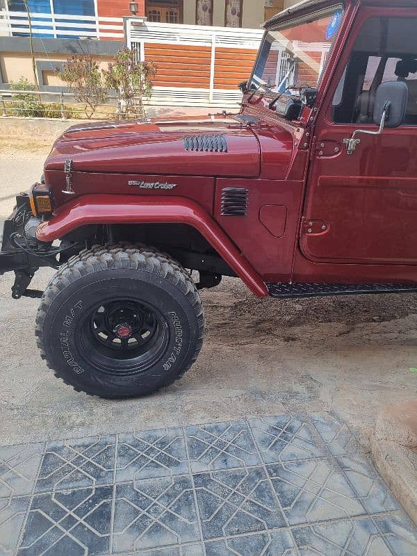 Toyota Land Cruiser FJ40 3