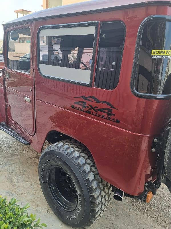 Toyota Land Cruiser FJ40 6