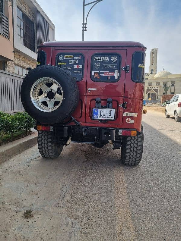 Toyota Land Cruiser FJ40 9