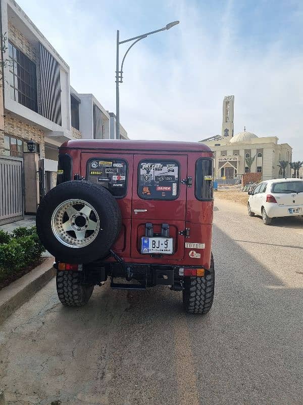 Toyota Land Cruiser FJ40 10