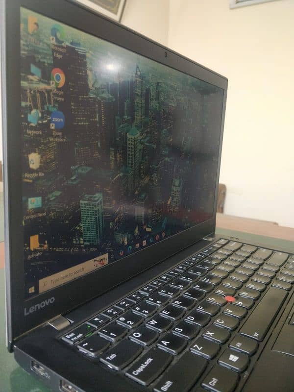 Lenovo ThinkPad Core i7 6th Gen 8Gb/256Gb Hard disk 0