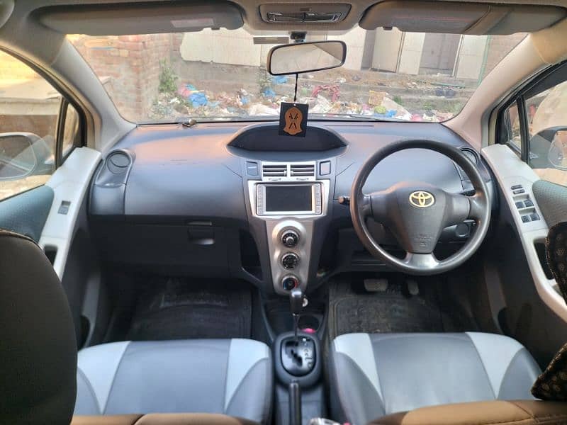 Toyota Vitz 2008 7