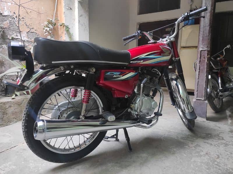 Honda 125 biomatic available 2