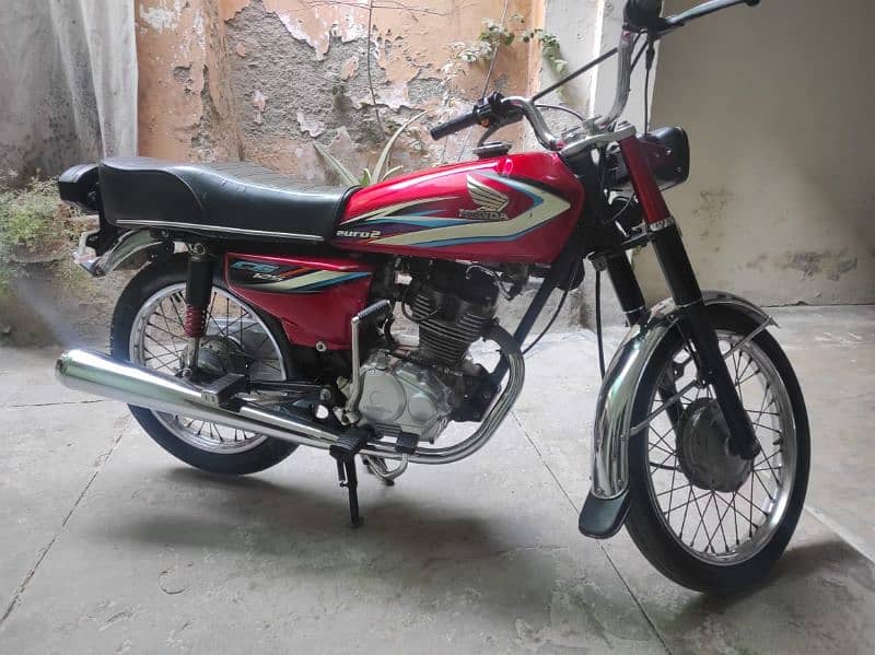 Honda 125 biomatic available 4