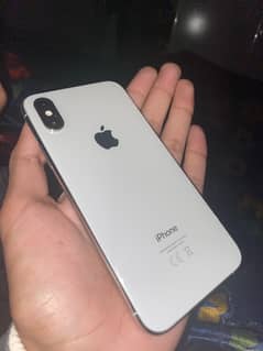 Iphone xs Factory unlocked Urgent sale