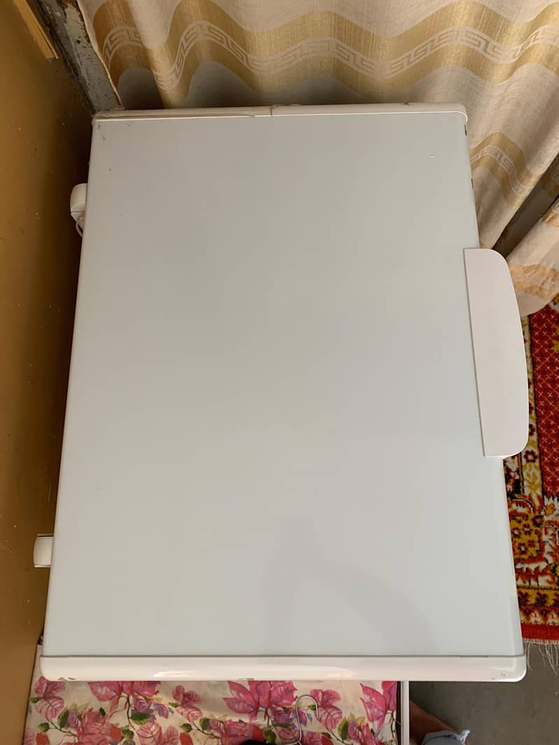 Haier Single Door Freezer 2