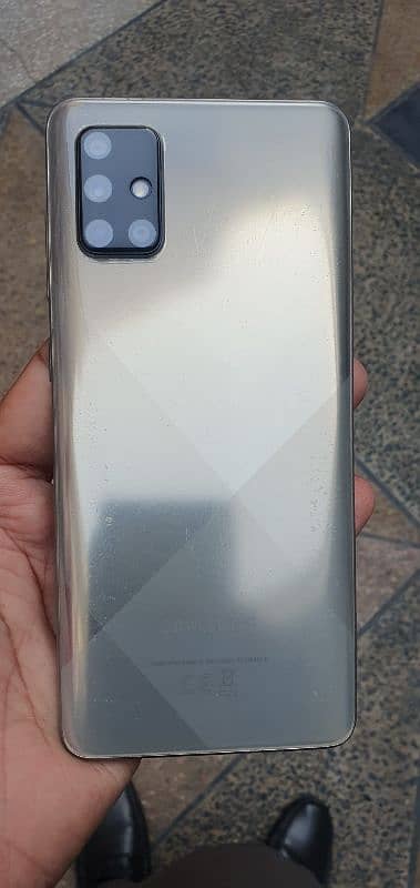 samsung a71 new condition 5