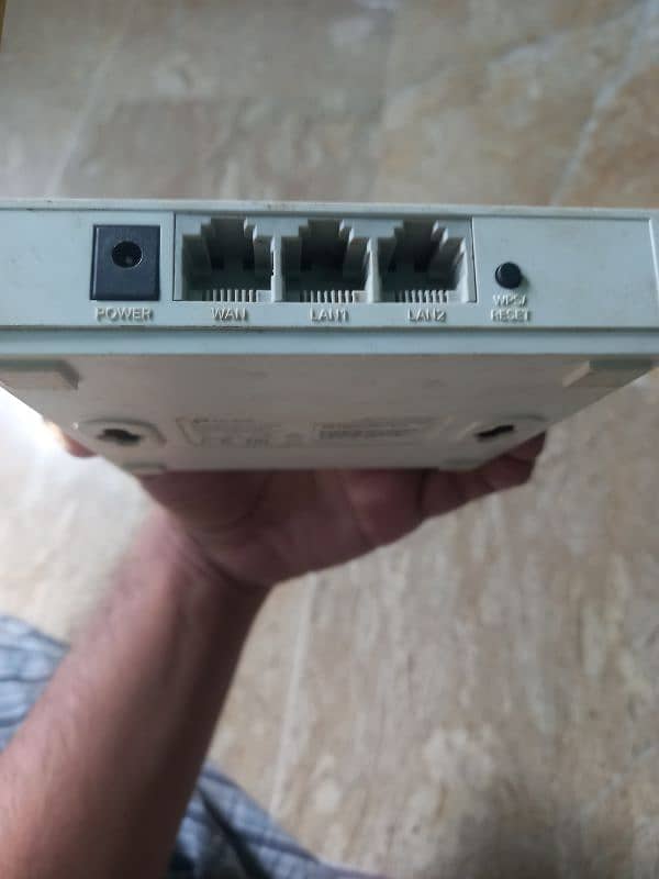 tp link double antina router for in goog condition 5