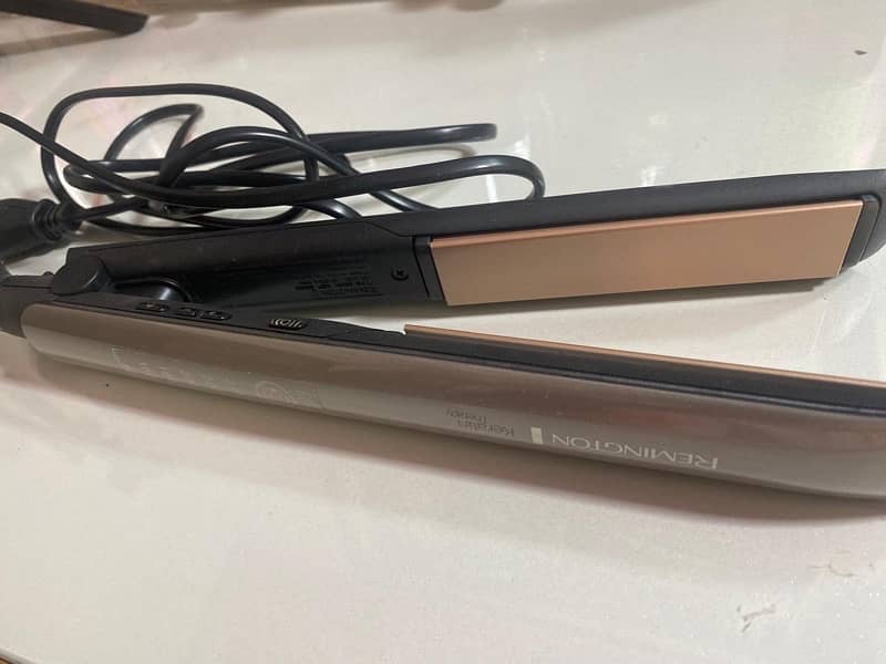 imported new REMINGTON S8540 HAIR STRAIGHTENER KERATIN PROTECT 8