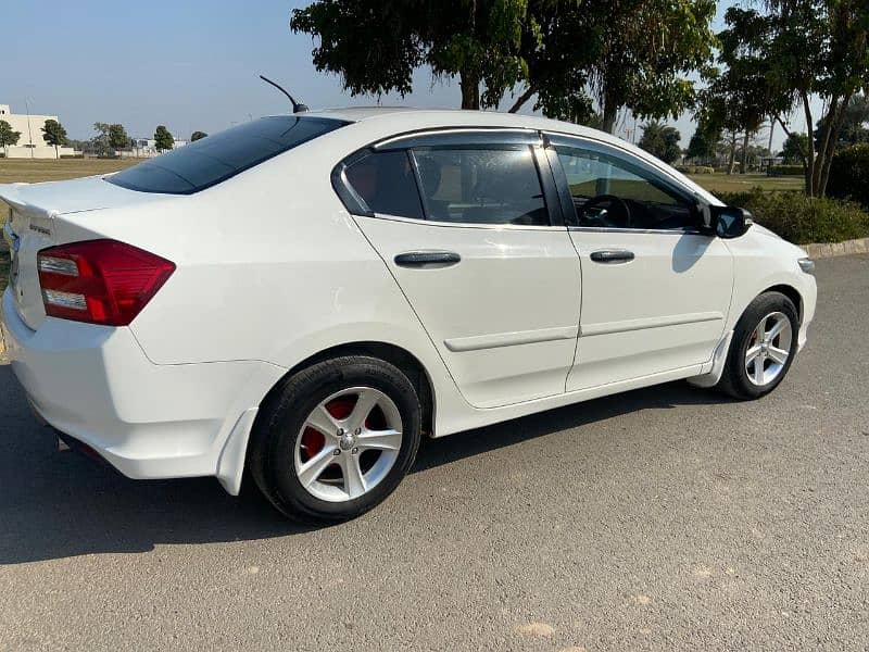 Honda City 2019 100% Total Original guarantee car in Multan 0