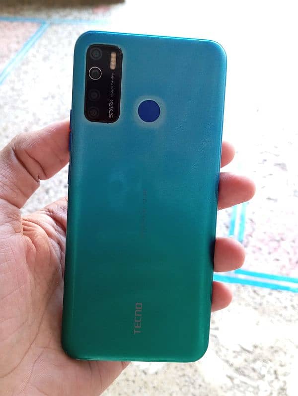 Tecno Spark 5 Pro 4