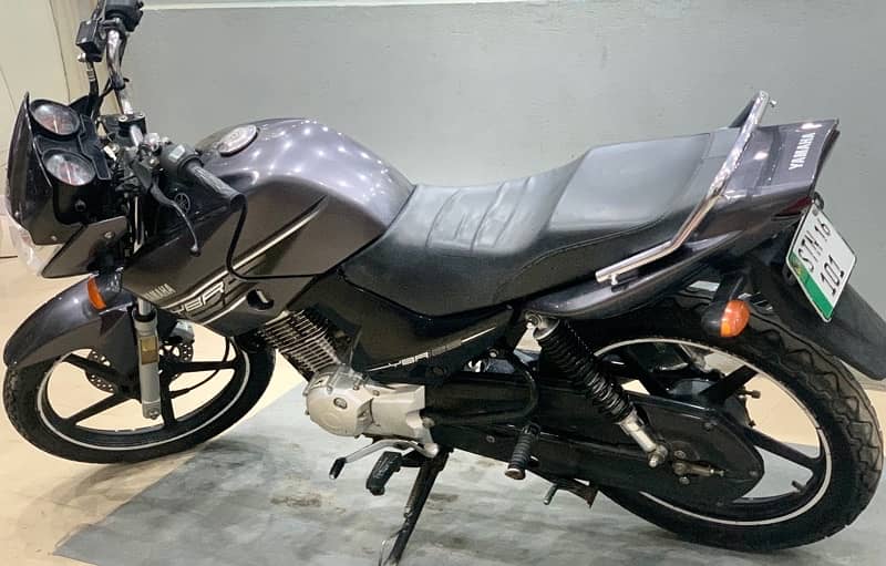 yamaha ybr 125 total jnvn stock bike 1