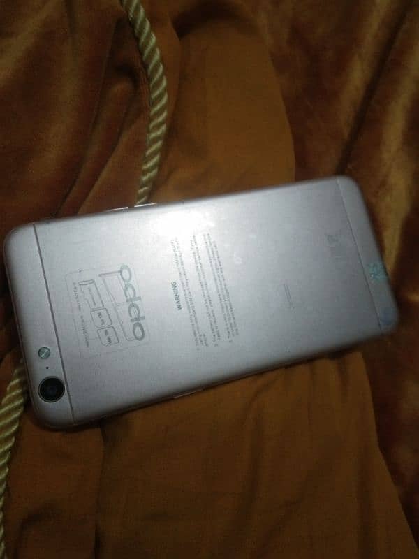 oppo A57 4/64gb Pta approved All okay no any scratch 7